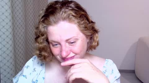 Snapshot of theladysblush chatting on October 7, 6:27 pm Ella online show from October 7, 6:27 pm