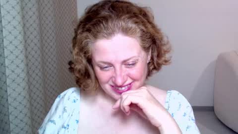 Snapshot of theladysblush chatting on October 13, 6:41 pm Ella online show from October 13, 6:41 pm