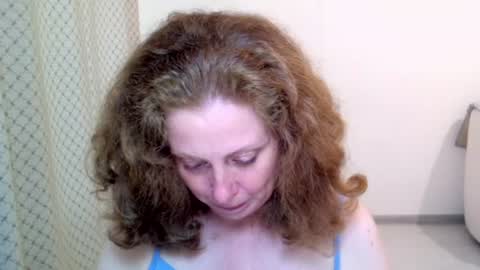 Snapshot of theladysblush chatting on June 24, 6:18 pm Ella online show from June 24, 6:18 pm