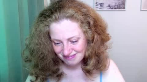 Snapshot of theladysblush chatting on July 28, 7:15 am Ella online show from July 28, 7:15 am