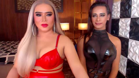 Paula online show from May 1, 7:07 pm