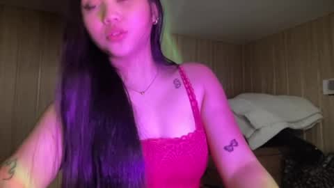 thelifeof_kiara online show from July 28, 11:17 am