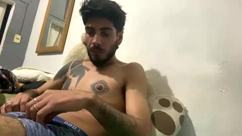 themarttinguyyy online show from September 30, 1:43 am