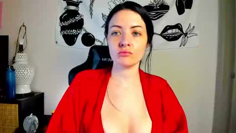 Snapshot of themelrose chatting on October 24, 7:21 pm themelrose online show from October 24, 7:21 pm