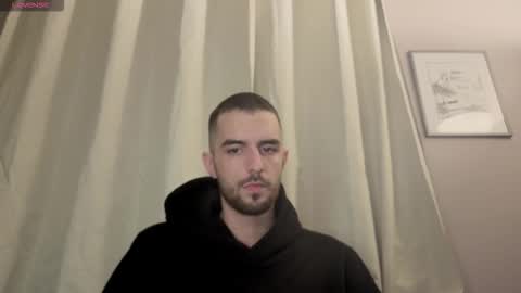 themmistokles online show from November 14, 8:40 pm