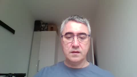 Snapshot of themohican chatting on March 12, 8:53 am Themohican online show from March 12, 8:53 am