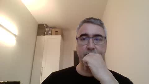 Snapshot of themohican chatting on March 16, 5:39 pm Themohican online show from March 16, 5:39 pm