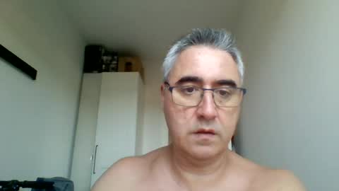 Snapshot of themohican chatting on June 12, 10:47 am Themohican online show from June 12, 10:47 am