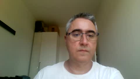Snapshot of themohican chatting on June 16, 8:28 am Themohican online show from June 16, 8:28 am