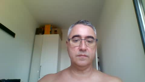 Snapshot of themohican chatting on July 3, 7:59 am Themohican online show from July 3, 7:59 am