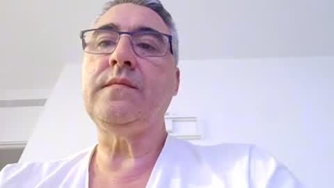 Snapshot of themohican chatting on July 11, 10:22 pm Themohican online show from July 11, 10:22 pm