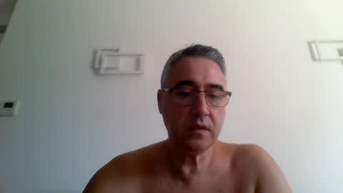 Snapshot of themohican chatting on July 14, 8:41 am Themohican online show from July 14, 8:41 am