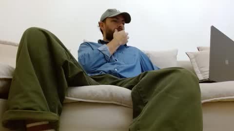 TheMonarchGoat online show from October 18, 4:04 am