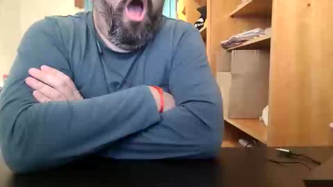 themoontiger online show from December 4, 8:50 pm