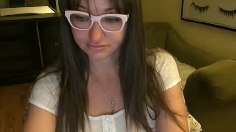 Snapshot of themrsnelson chatting on September 11, 9:09 am Cach Nelson online show from September 11, 9:09 am