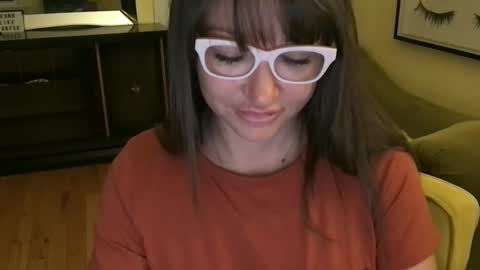 Snapshot of themrsnelson chatting on September 17, 9:11 am Cach Nelson online show from September 17, 9:11 am
