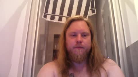 Snapshot of thenewdude1992 chatting on July 2, 12:54 am thenewdude1992 online show from July 2, 12:54 am