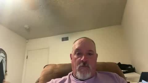 Snapshot of thenewganon chatting on June 4, 3:12 am thenewganon online show from June 4, 3:12 am