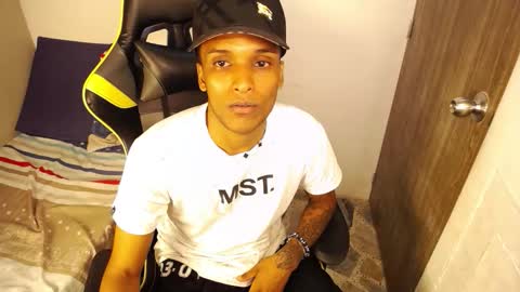 Snapshot of theo_088_ chatting on March 24, 3:44 am THEO online show from March 24, 3:44 am