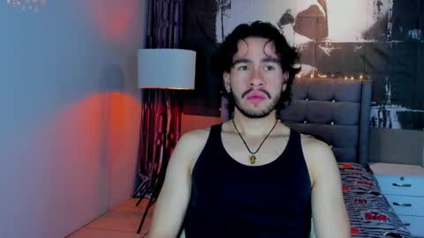 Snapshot of theo_riviera chatting on May 31, 5:37 am theo_riviera online show from May 31, 5:37 am