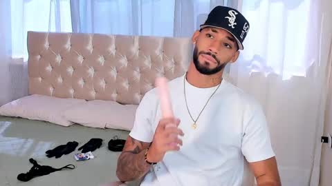 Theo Sky online show from September 11, 1:33 pm