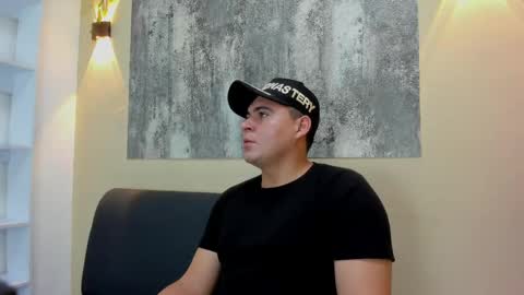 Snapshot of theo_wood3 chatting on June 5, 7:30 pm Theo online show from June 5, 7:30 pm