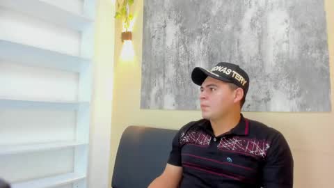Snapshot of theo_wood3 chatting on June 9, 7:14 pm Theo online show from June 9, 7:14 pm