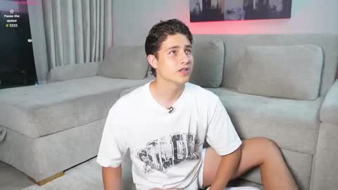  THEO- MATEO  online show from November 4, 11:26 pm