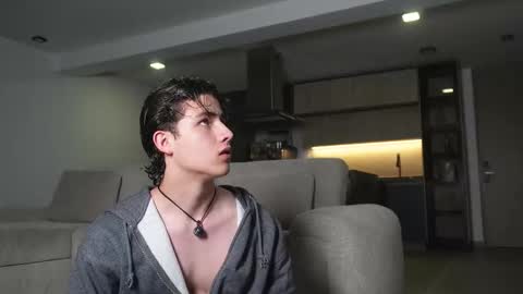  THEO- MATEO  online show from February 24, 11:03 pm