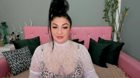 theonerosegoddes online show from October 18, 5:03 pm