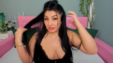 theonerosegoddes online show from November 10, 5:45 pm