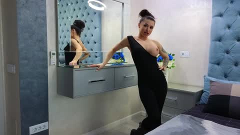 Theowonder online show from December 19, 6:45 am