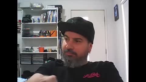 aussiebeard online show from April 16, 2:34 am