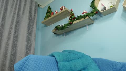 Snapshot of thephenomone chatting on December 22, 3:22 pm Chris online show from December 22, 3:22 pm