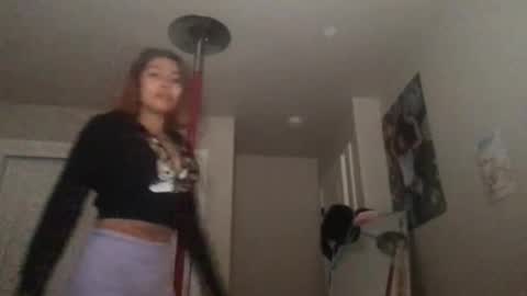 therain222 online show from April 24, 7:33 am