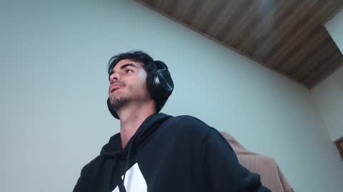 Santiago Enrique online show from April 15, 5:36 am