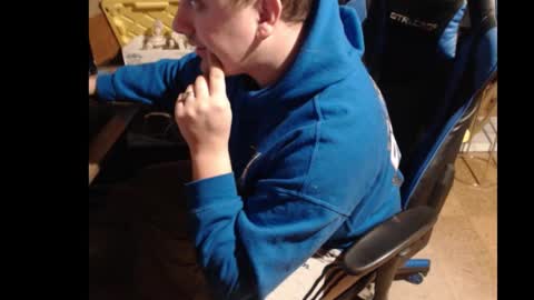 therealbigcheese0695 online show from March 2, 1:08 am