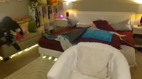 Madame Celeste online show from February 12, 2:39 am