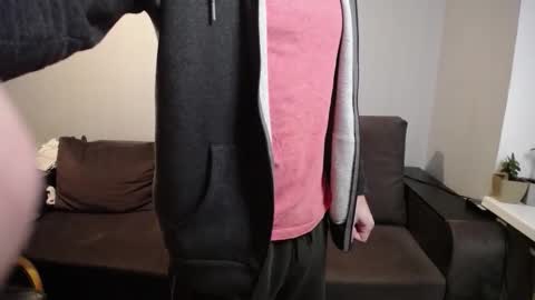 Nick   online show from December 3, 9:35 pm