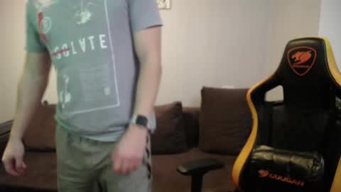 Nick   online show from February 9, 12:25 am