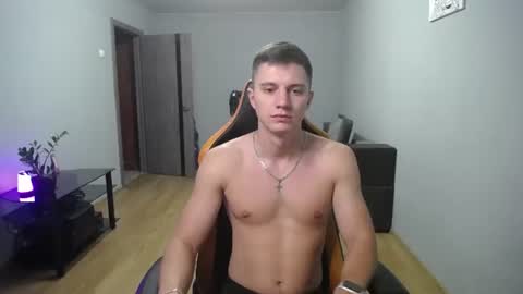 Nick   online show from July 28, 7:39 pm