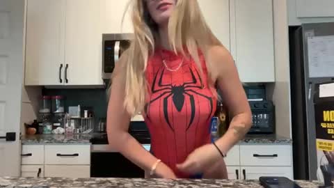 therosiecheeks online show from May 12, 4:59 pm