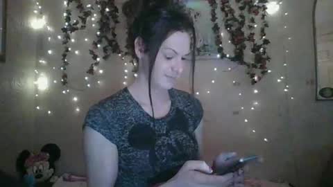 sillymillie0 online show from February 18, 3:53 am