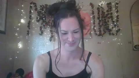 sillymillie0 online show from April 4, 7:11 pm