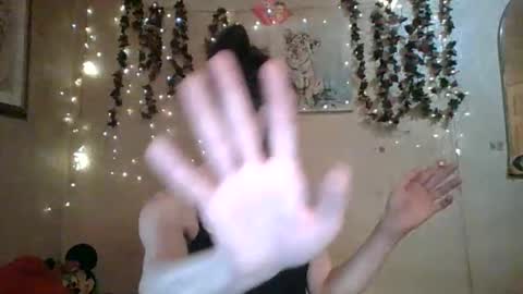 sillymillie0 online show from June 7, 10:46 pm