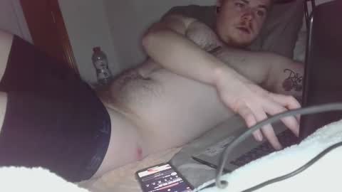 Snapshot of theskeetr27 chatting on December 24, 8:55 am theskeetr27 online show from December 24, 8:55 am