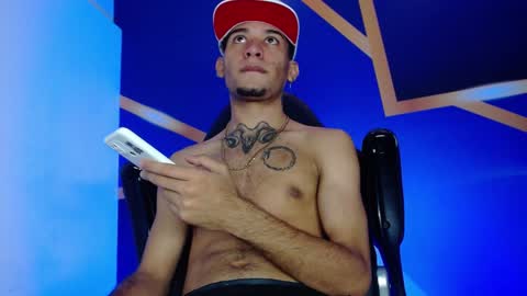 theskinny8inch_ online show from February 3, 5:18 am