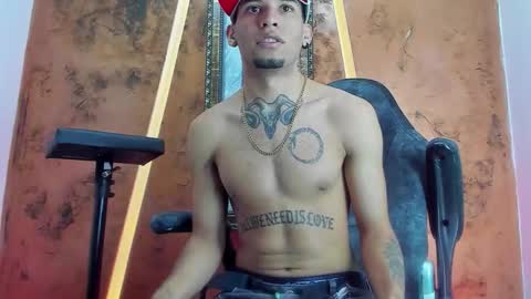 theskinny8inch_ online show from September 12, 4:34 am