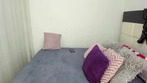 Camila online show from December 13, 5:05 am