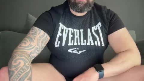 Snapshot of thessalonikios1987 chatting on December 17, 2:23 pm Hornyforyou online show from December 17, 2:23 pm